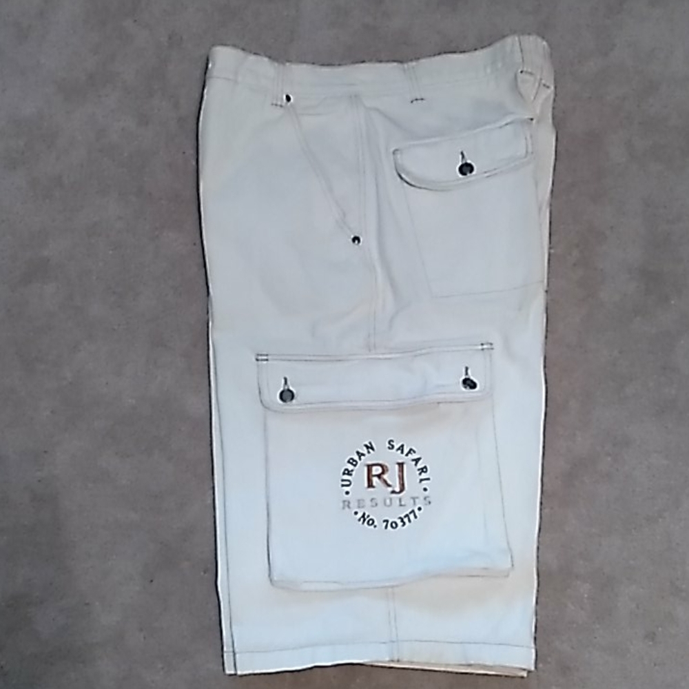 Urban Safari No. 70331 RJ Results Cargo Shorts